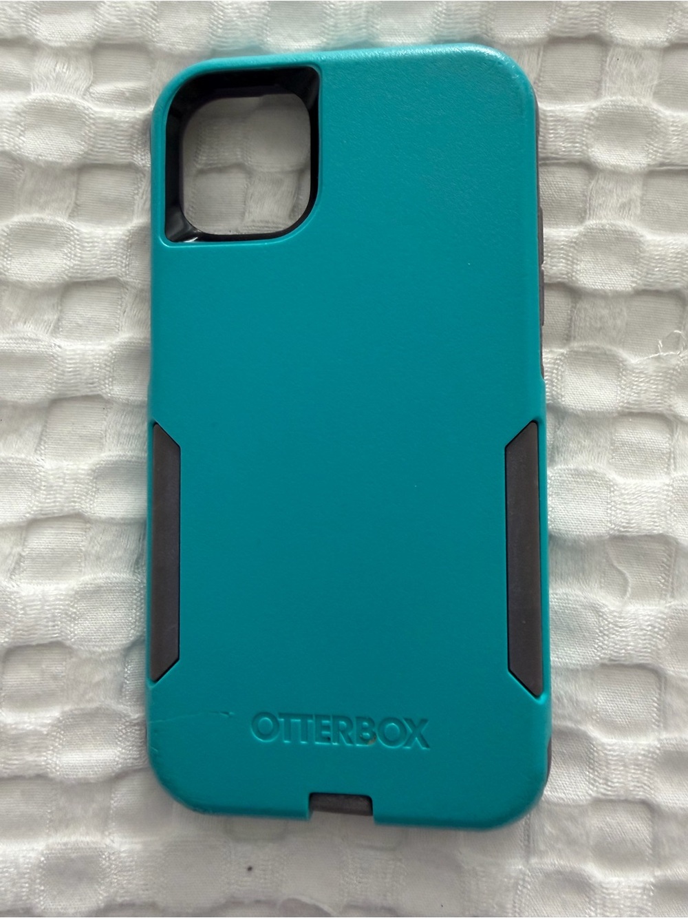 OtterBox Teal and Black Dual-Layer Protective Phone Case iPhone 13